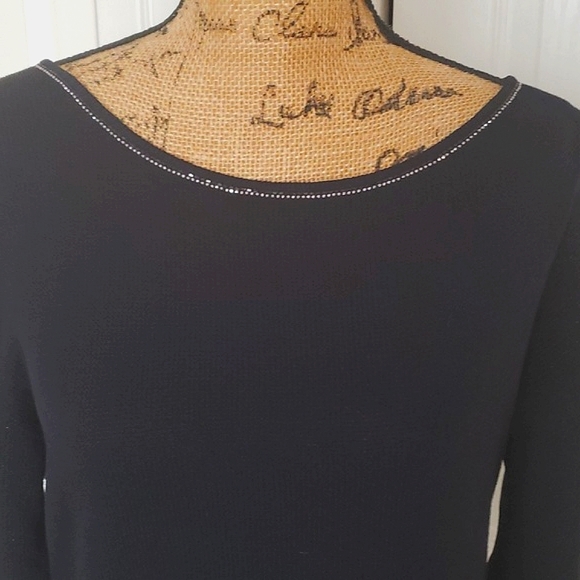 ST.John Evening Knit Blouse, Size M. - Picture 8 of 13